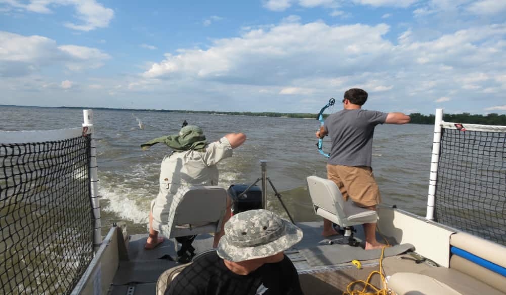 Peoria Carp Hunters Take Aim at Asian Carp on Thrilling