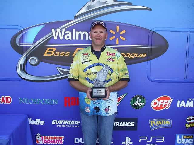 Modrak Wins Walmart Bass Fishing League Michigan Division on Lake St. Clair