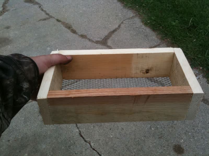 How To Build a Trapping Dirt Sifter