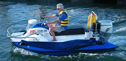AquaQuad Debuts 2012 CLX Boat