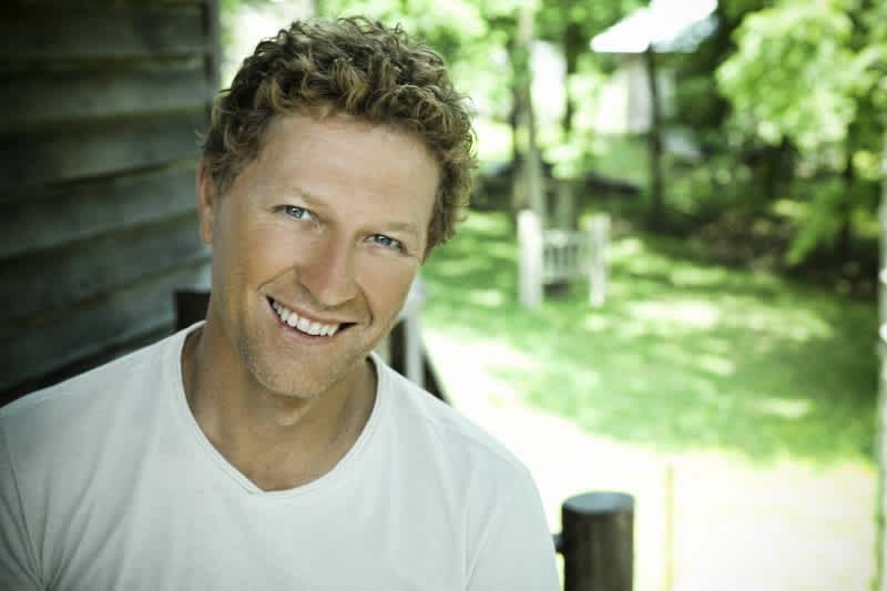 Bushnell and Country Music Star Craig Morgan Benefit Folds of Honor and Military Families