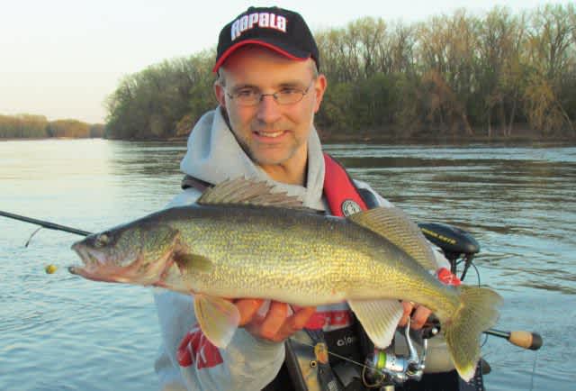 How To Find and Catch Unpressured Walleyes During the Spring Run
