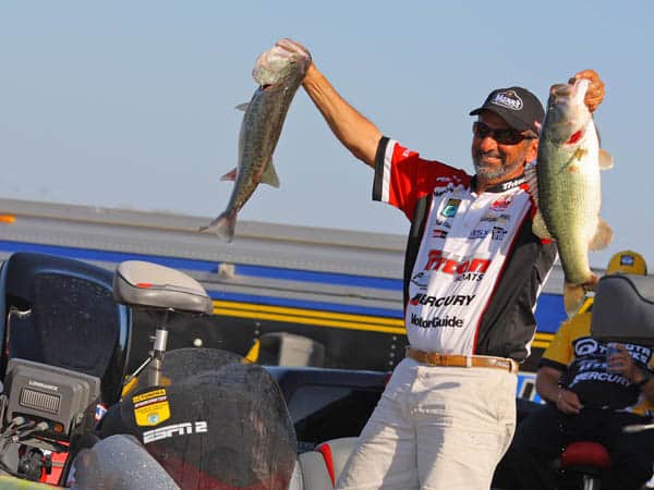 Paul Elias Runs the Alabama Rig
