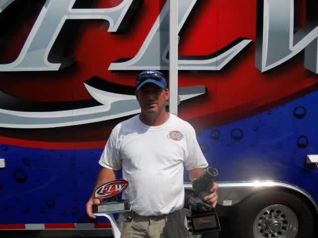 Applegate Wins Walmart Bass Fishing League Arkie Division on Greers Ferry Lake