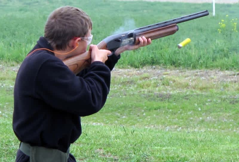 Petersen is Top Junior High Shooter at Cornhusker Traphshoot in Nebraska
