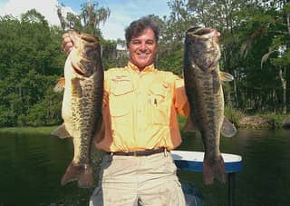 This Week on Outdoors Radio: Bass Professor Doug Hannon Dishes on Bass, Walleyes and Asian Carp