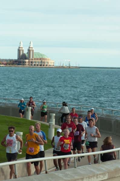 Newton Running Sponsors Chicago Area Runners Association 2012 Ready to Run 20 Miler