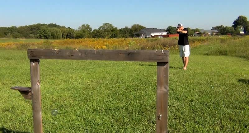 Video: .22 Trick Shooter Hits Swinging Dental Floss at 10 Yards