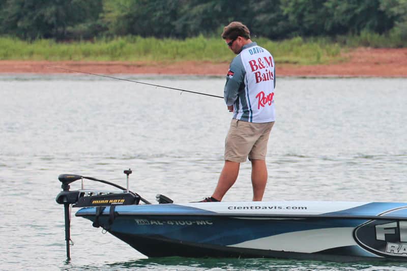 2012 FLW Rookie of the Year Clent Davis Signs with Halo Fishing