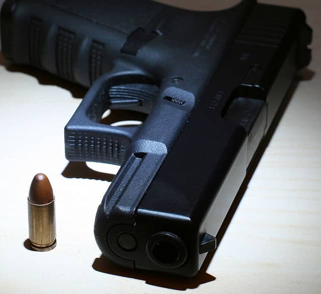 More Anti-Gun Internet Prejudice: EzineArticles Bans Reviews with “Guns”