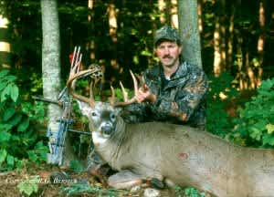 A Bowhunter’s Success: Tree Stand or Ground Attack?