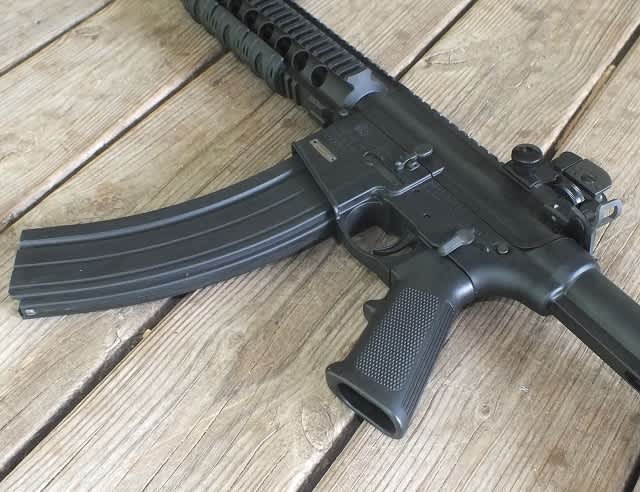 Plinker Tactical Magazines and Charging Handle for the Smith & Wesson M&P15-22
