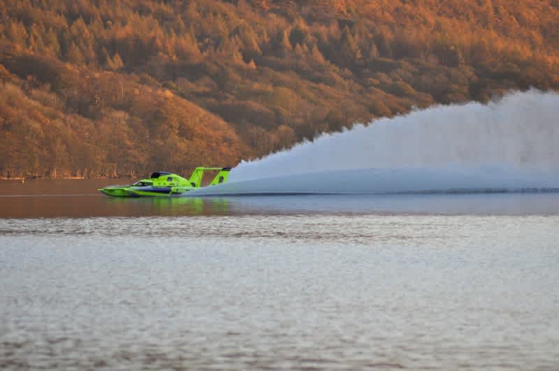 Peters & May Hydroplane Roars into the Record Books!
