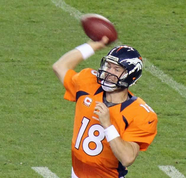 Peyton Manning Relieves Post-game Tensions with Deer Hunt