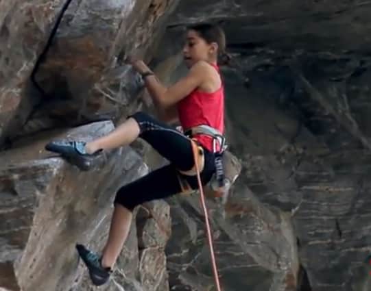 Video: Eleven-year-old Rock Climber Setting Records, Daughter of Champions