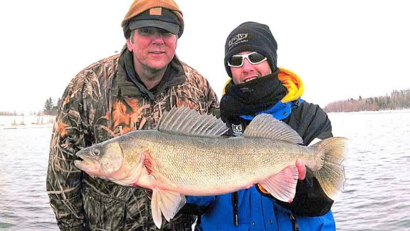 Bucket List Fishing: Rainy River Walleye and Sturgeon Early Season