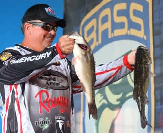 John Murray Takes Day One Lead in Alabama