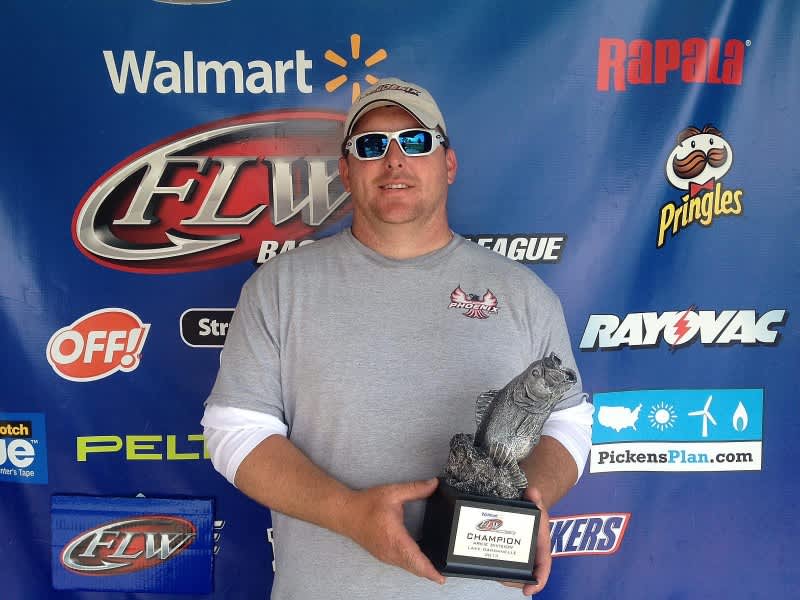 Hilton Wins Walmart Bass Fishing League Arkie Division on Lake Dardanelle in Arkansas