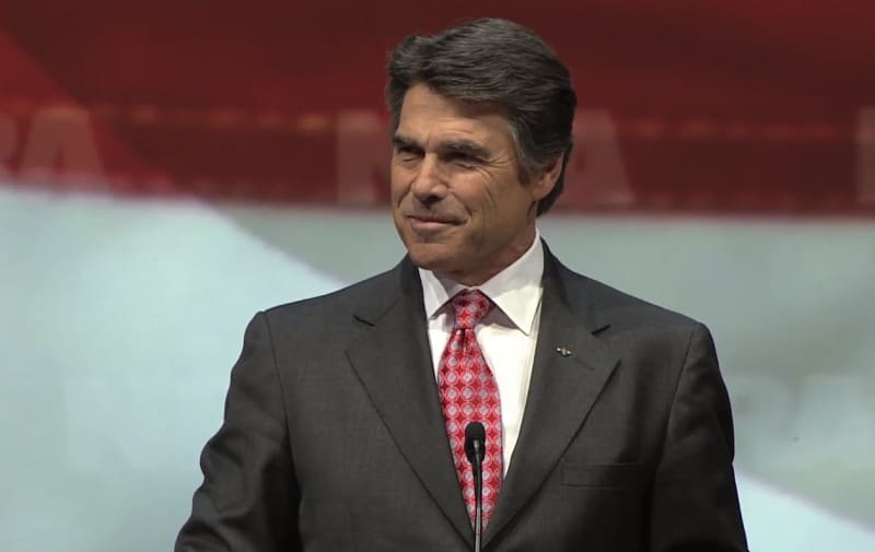 Texas Sends Governor Rick Perry to Court Gun Makers