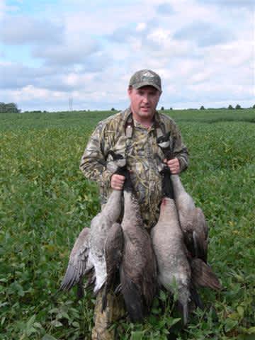 South Dakota Canada Goose Hunting Opens August 3