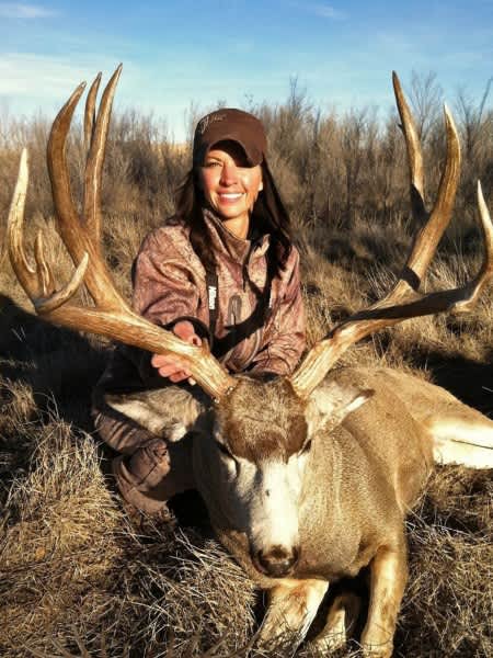 Julie Kreuter’s First Muzzleloader Mule Deer Buck on “Beyond the Hunt TV”