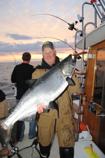 Fishing for King Salmon in the Midwest