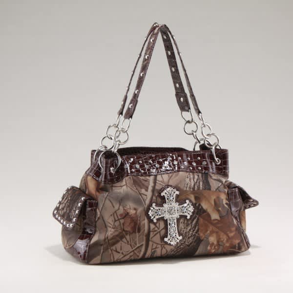 Realtree Releases Camo Purses and Wallets