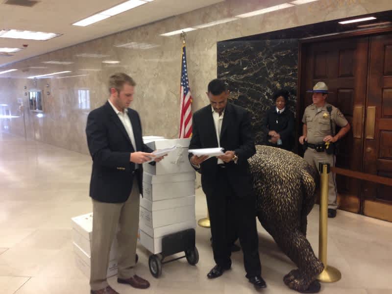 Gun Rights Groups Deliver 65,000 Letters to Governor Jerry Brown Urging Gun Control Vetoes