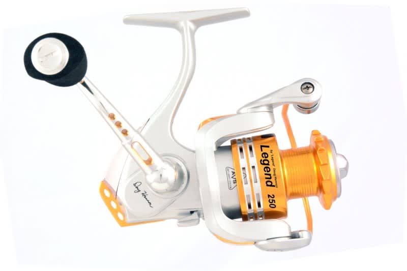 WaveSpin’s Newest High Quality, Tangle-free Light-tackle Reel Makes Winter 2013 Debut