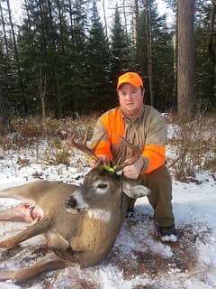 The Week on Outdoors Radio – Wisconsin Gun Deer Season Produces Nice Bucks