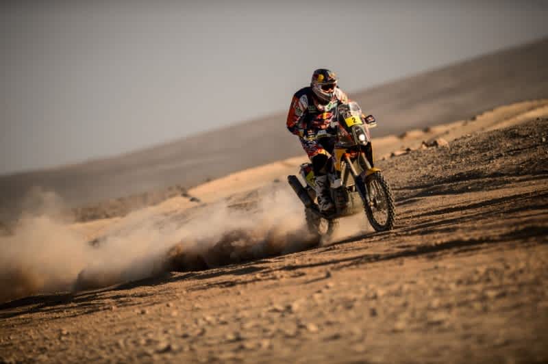 Coma Goes into Final Stage as Dakar Leader