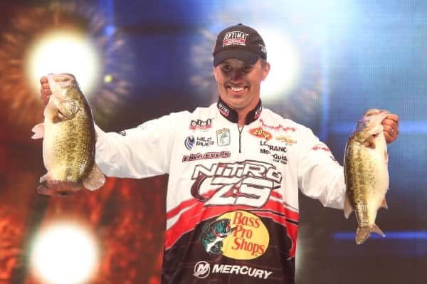 Edwin Evers Eases into Bassmaster Classic Lead by One Ounce
