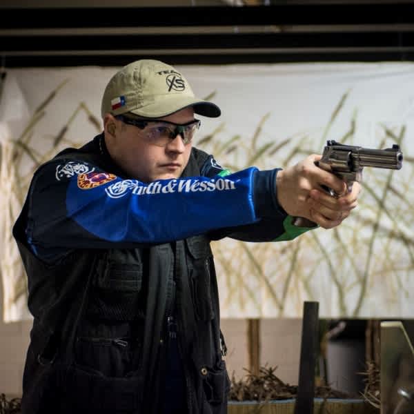 Lentz Repeats with SSR Win at 2014 Smith & Wesson IDPA Indoor Nationals