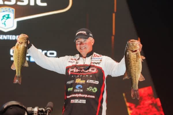 Randall Tharp Rolls on Bassmaster Classic Field with 27-Plus Pounds