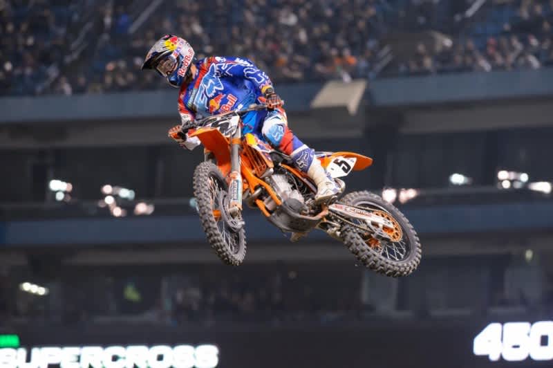 Dungey Podiums at Toronto Supercross: 5th for Roczen