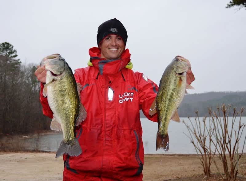 Ashley Takes Lead at Walmart FLW Tour Event on Lake Hartwell Presented by Ranger Boats