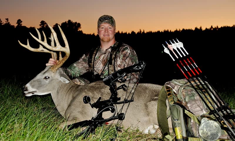 Backwoods Life Continues Partnership with Antler King