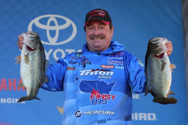 The Great Grigsby Leads Bassmaster Elite Event in Georgia