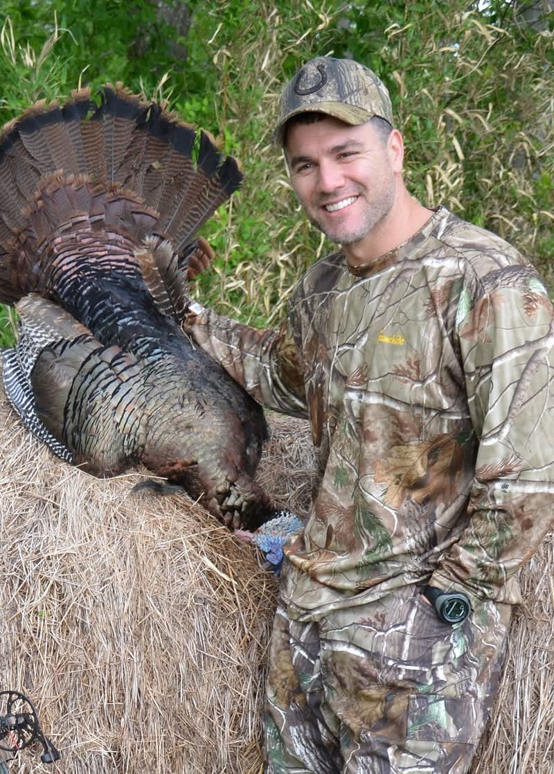 NFL’s Adam Vinatieri, Max Michel to Appear at SIG SAUER NRA Booth