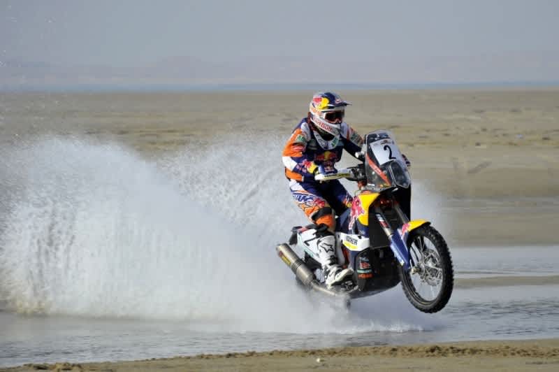 Coma Maintains Second in Leg 3 of Sealine Rally