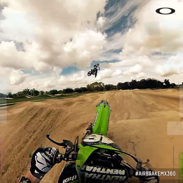 Oakley Creates Virtual Reality Motocross Experience to ‘Ride With Villopoto’