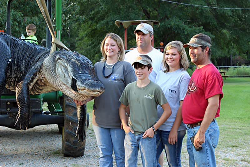 Alabama Native Recounts Catching Record Gator