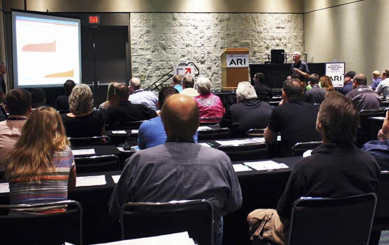 American International Motorcycle Expo Announces Details of 2014 Powersports Business Institute@AIMExpo