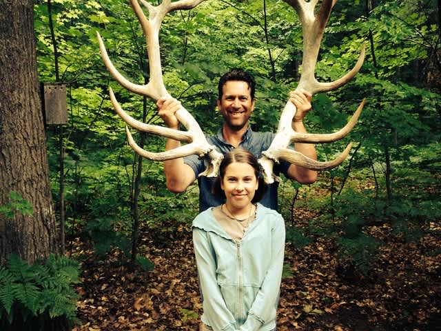 Michigan Girl Uncovers 160-year-old Skeleton of Extinct Elk