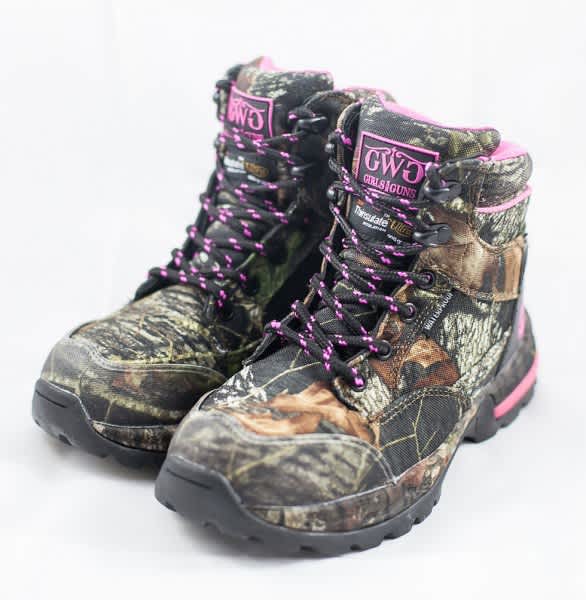Girls with Guns Launches Boot Line with Pro Line Manufacturing Co. Featuring Mossy Oak