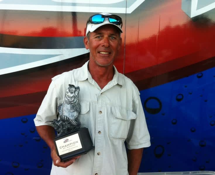 Gallo Wins Walmart Bass Fishing League Regional Championship on Sam Rayburn Reservoir