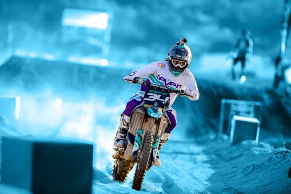 Spy Signs Malcolm Stewart, Cole Seely and Justin Hill