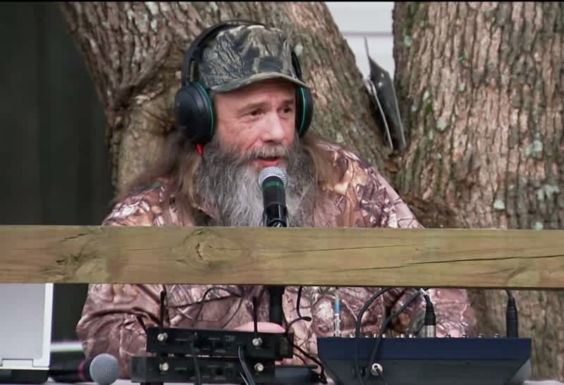 How ‘Duck Dynasty’s’ Mountain Man Was Fired from a Job for Deer Hunting