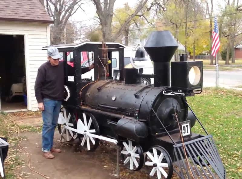 Video: A Gun, a Smoker, and a Steam Engine