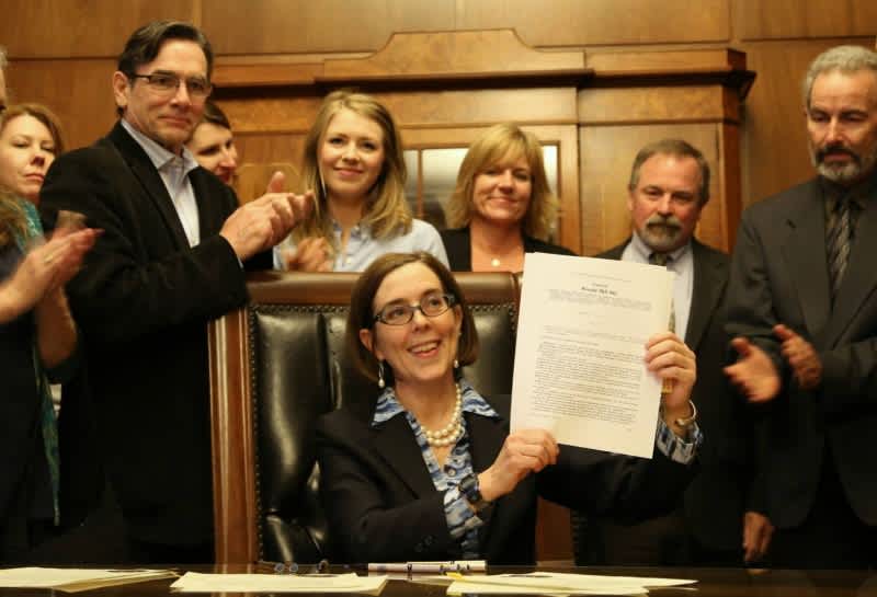 Oregon Governor Signs Bill to Expand Background Checks